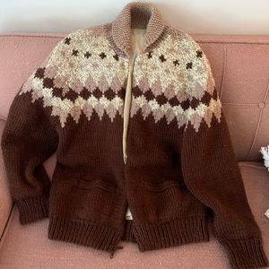 Vintage Chunky Cable Knit Sweater